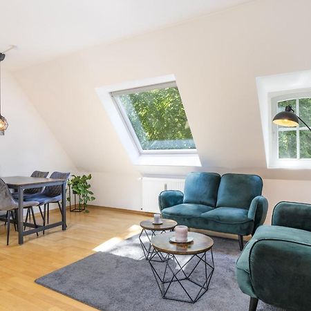 Free Living - Buddha Design, Natur, Parkplatz, Washer Wolfsburg Bagian luar foto